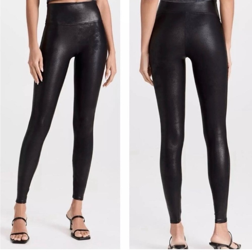 SPANX Shiny Black Leggings size small